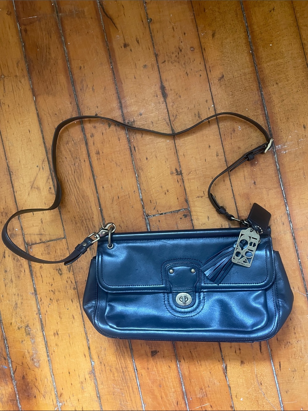 Vintage Coach City Willis 65th Turn-lock Black Leather Shoulder Crossbody Bag